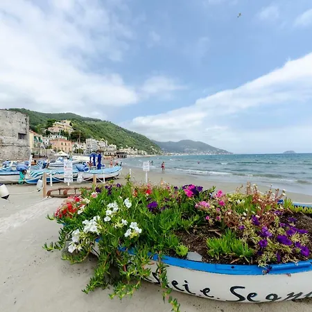 Hintown A 20 Metri Dal Mare Laigueglia